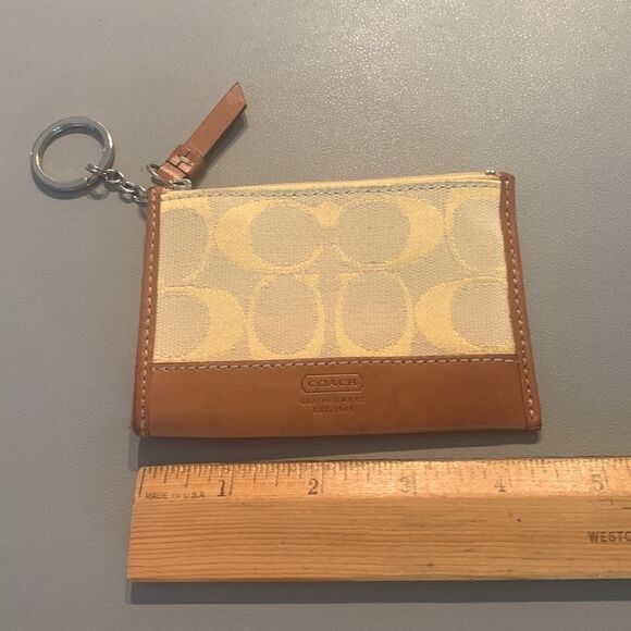 COACH Yellow Card Keychain - Picture 4 of 4